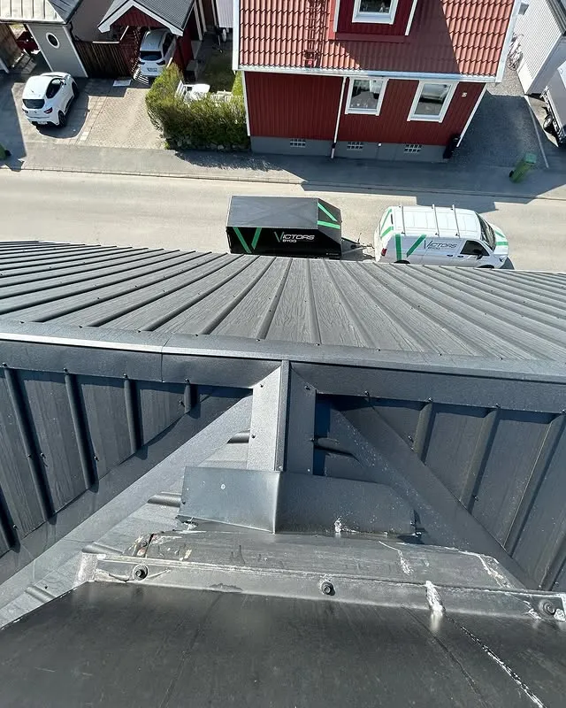 Takbyte - detalj takpannor