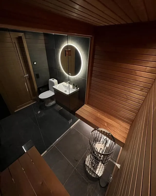 Bastu - cederträ och LED-spegel