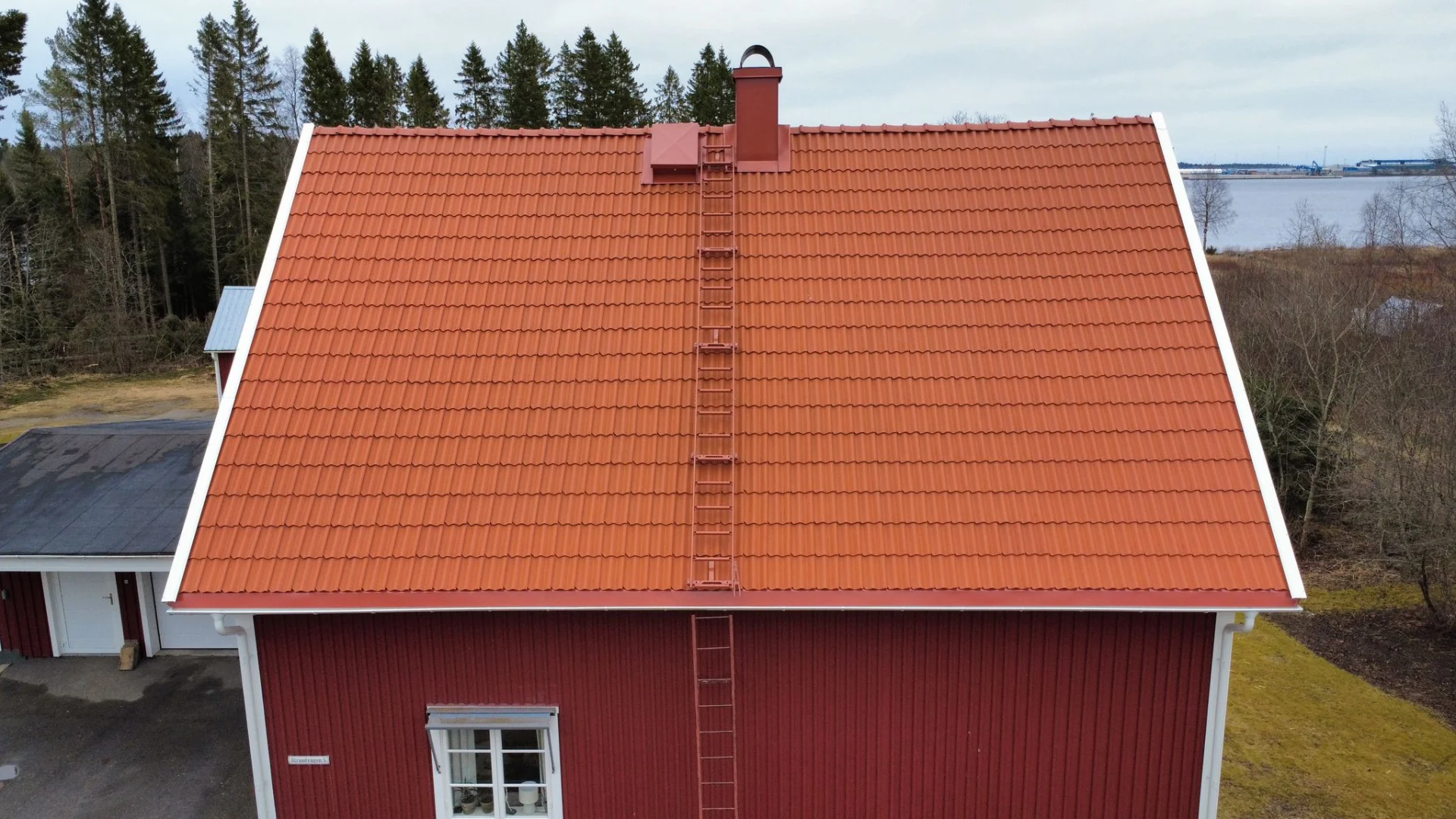 Takbyte - fasad och tak